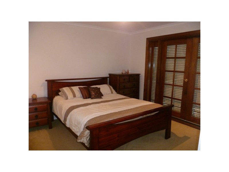 614 Henry Lawson Drive, East Hills NSW 2213