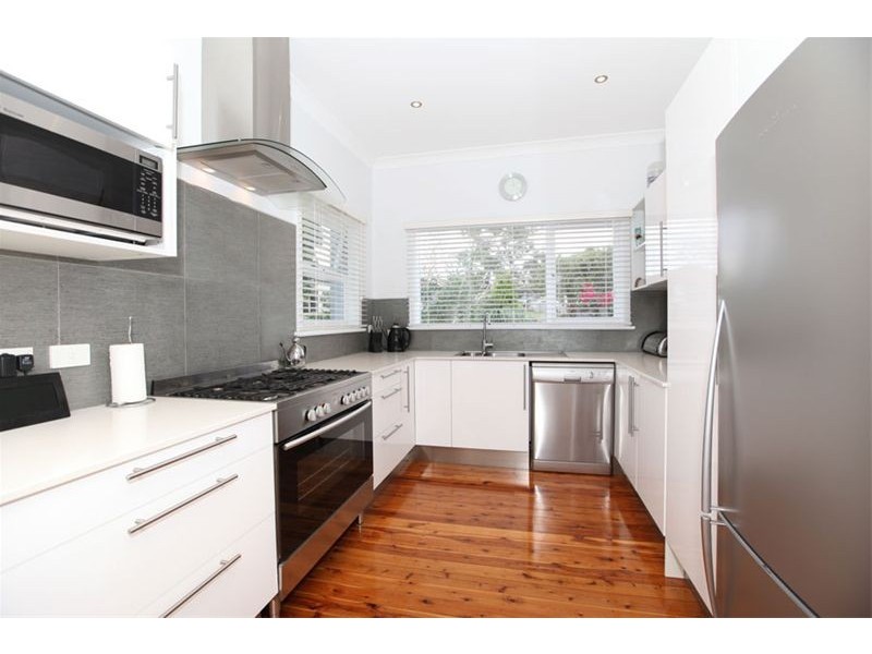 204 Lambeth Street, Picnic Point NSW 2213