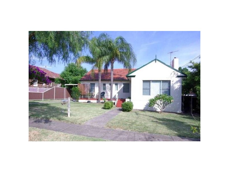 10 Peffer Street, Panania NSW 2213