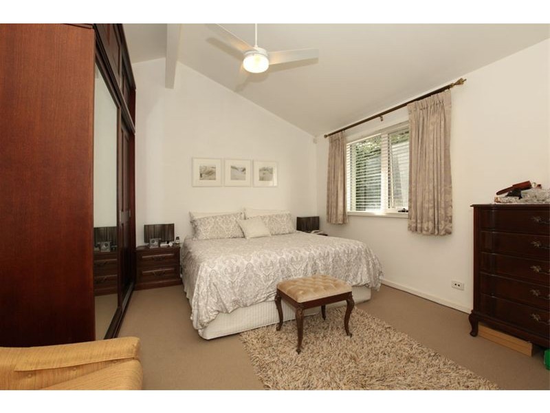 28 Carinya Road, Picnic Point NSW 2213