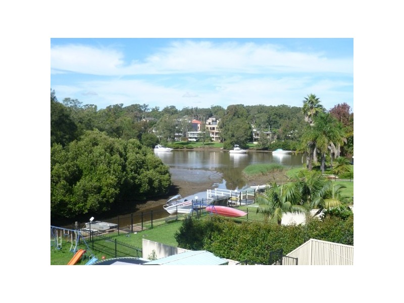 614 Henry Lawson Drive, East Hills NSW 2213