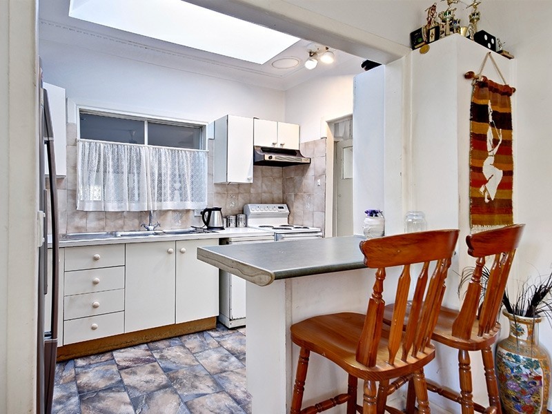 542 Henry Lawson Drive, East Hills NSW 2213