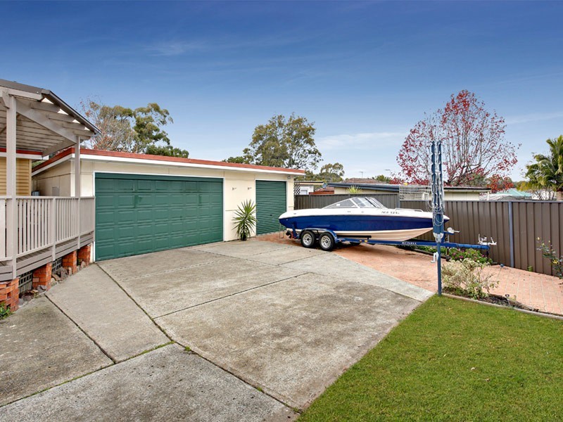 13 Mae Crescent, Panania NSW 2213