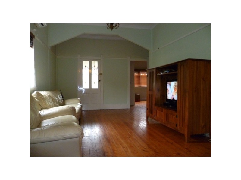 102 Remley Street, Roselands NSW 2196