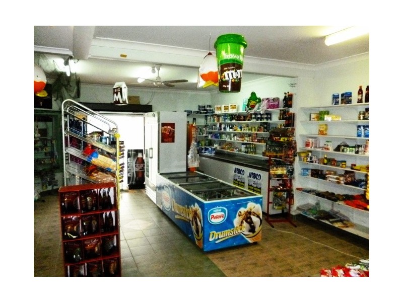 2 Doris Street, Picnic Point NSW 2213