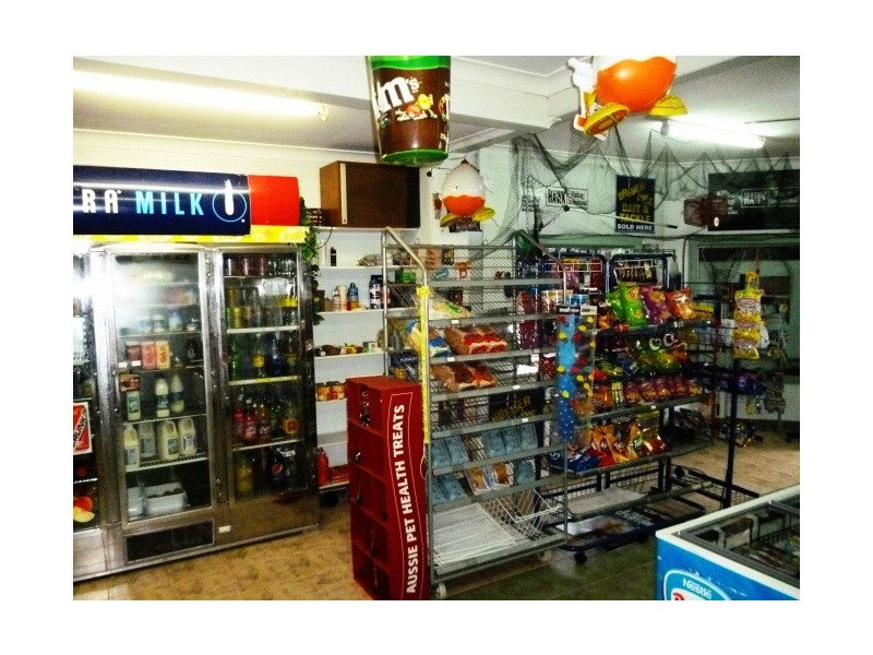 2 Doris Street, Picnic Point NSW 2213