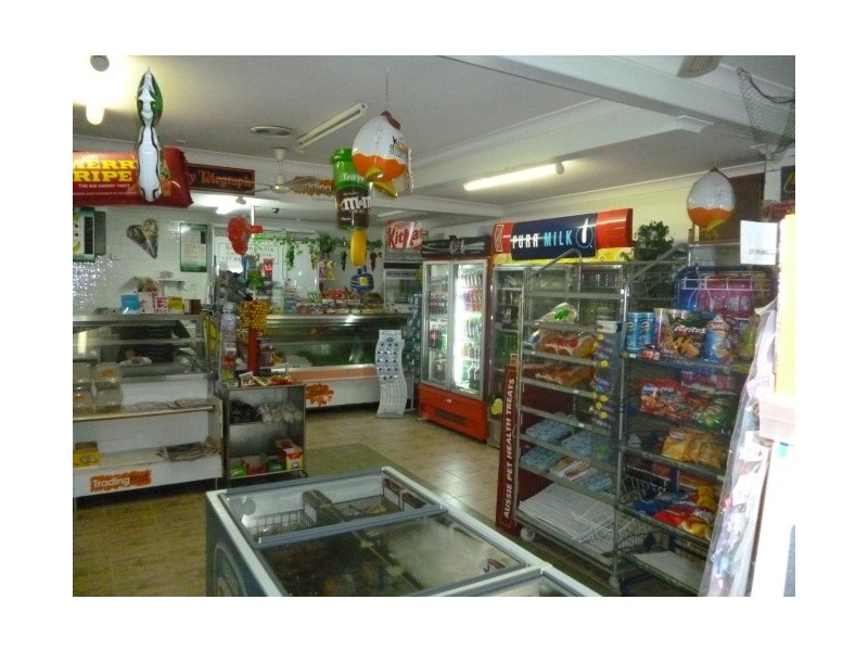 2 Doris Street, Picnic Point NSW 2213