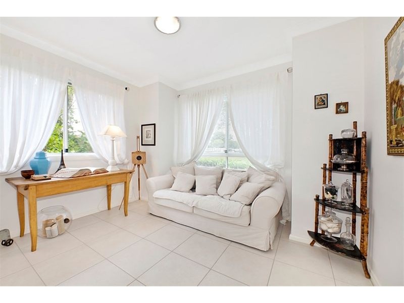 2A Hazelglen Avenue, Panania NSW 2213