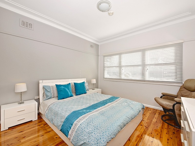 17 Irene Street, Panania NSW 2213