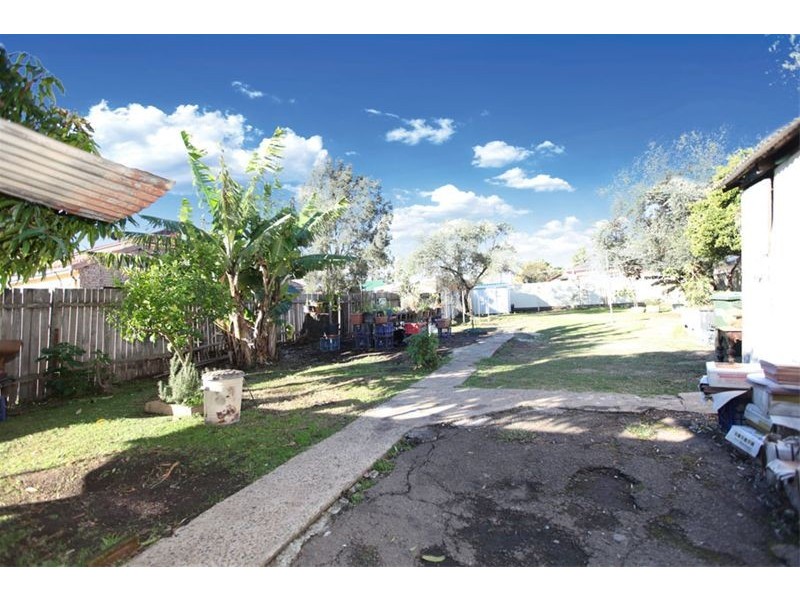 1 Rodgers Avenue, Panania NSW 2213