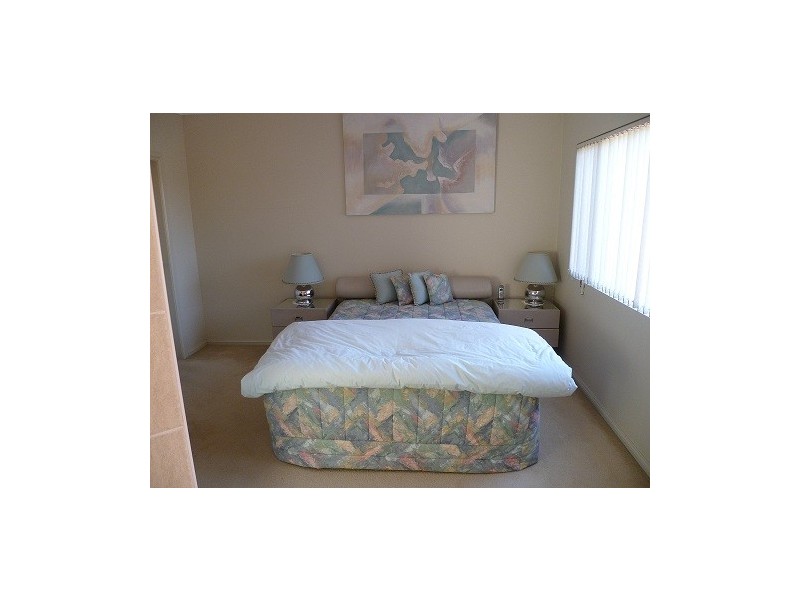 7a Drysdale Avenue, Picnic Point NSW 2213