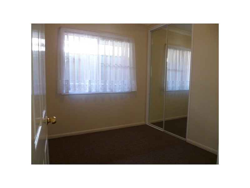 2/15 Panorama Parade, Panania NSW 2213