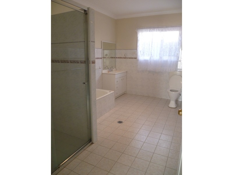 2/15 Panorama Parade, Panania NSW 2213