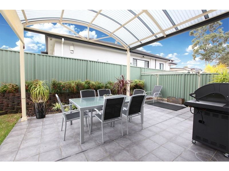 1/93 Ramsay Road, Picnic Point NSW 2213