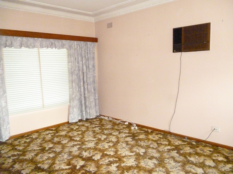 77 Wall Avenue, Panania NSW 2213