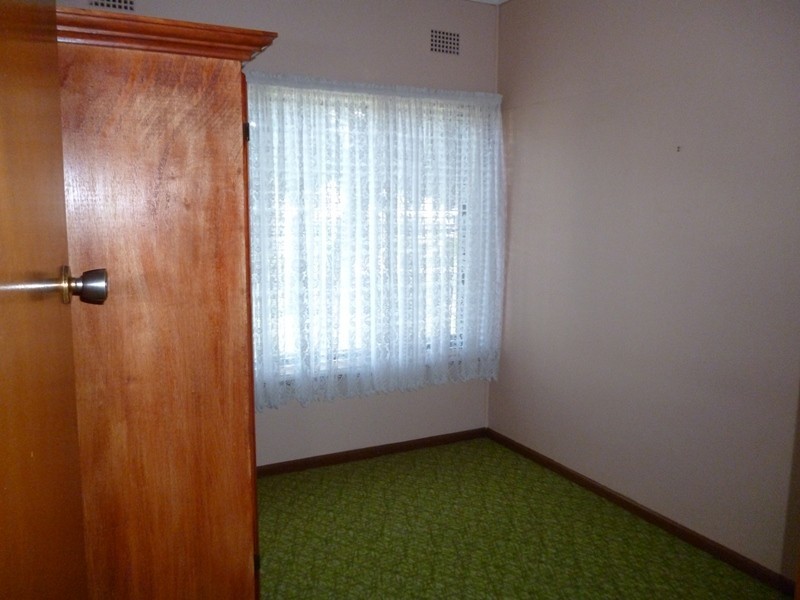 77 Wall Avenue, Panania NSW 2213