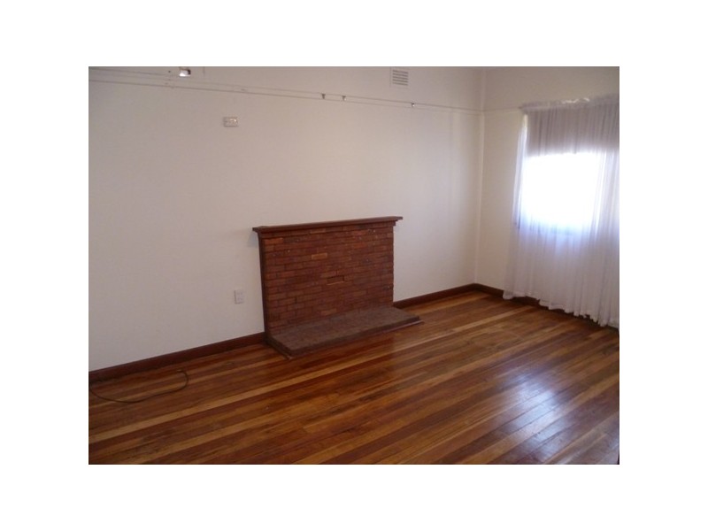 100 Sherwood Street, Revesby NSW 2212