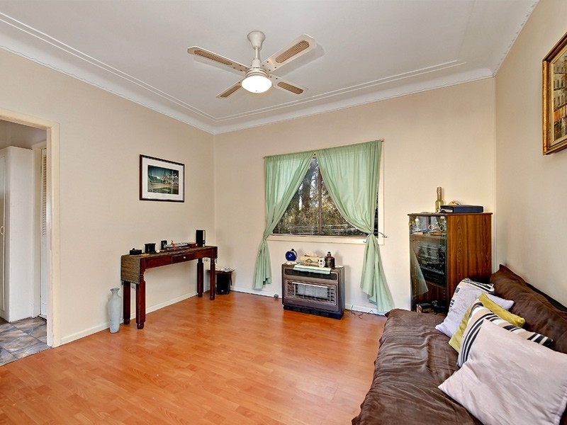 542 Henry Lawson Drive, East Hills NSW 2213