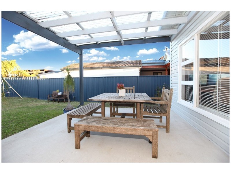 31 Kelvin Parade, Picnic Point NSW 2213