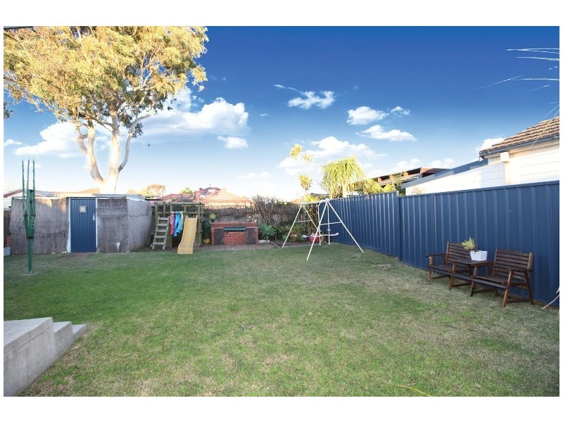 31 Kelvin Parade, Picnic Point NSW 2213