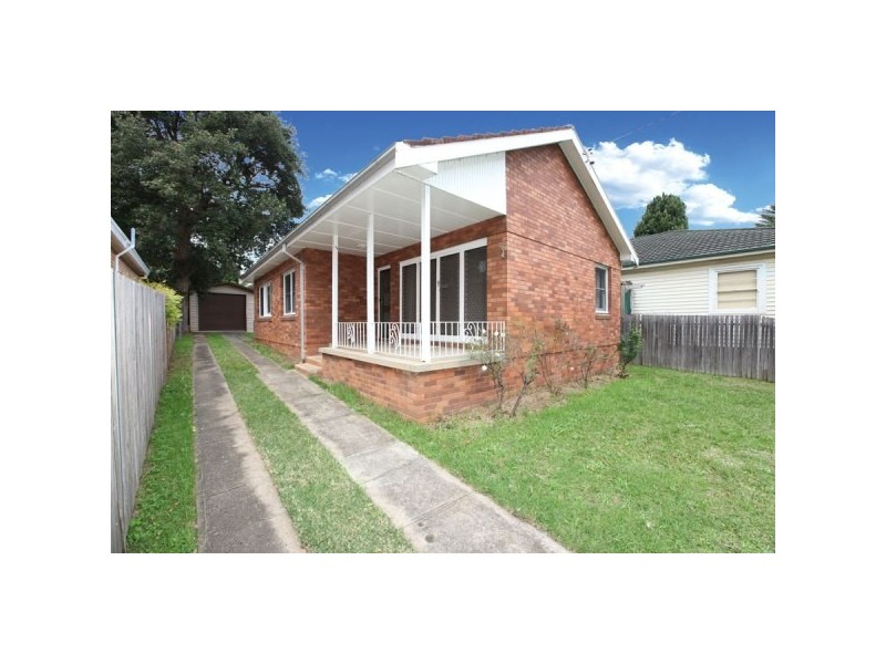 35 Picnic Point Road, Panania NSW 2213