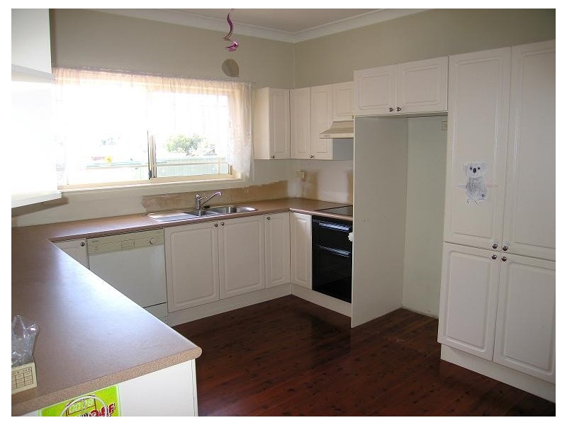 17 Worsley Street, East Hills NSW 2213