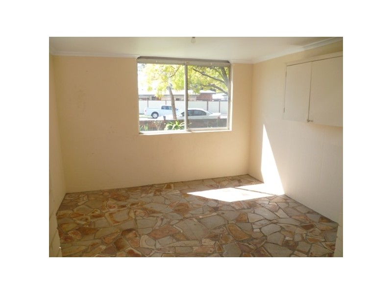 9 Maclaurin Avenue, East Hills NSW 2213