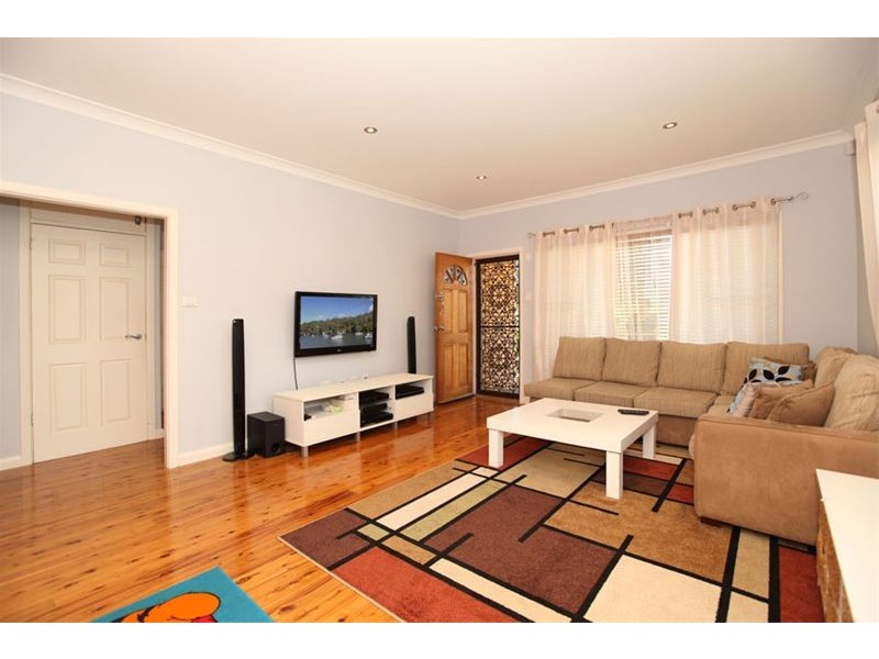 64 Lucas Road, East Hills NSW 2213