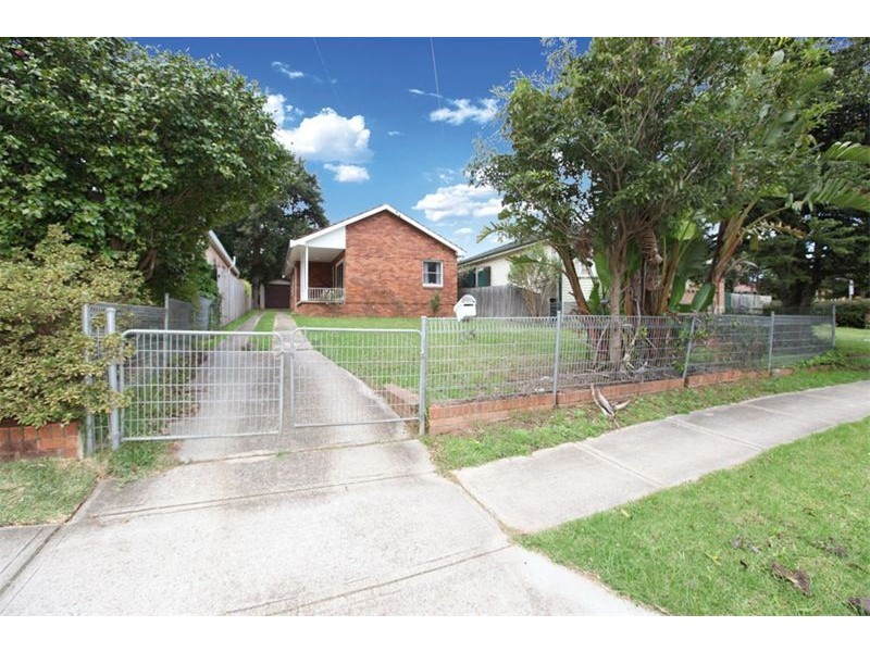 35 Picnic Point Road, Panania NSW 2213