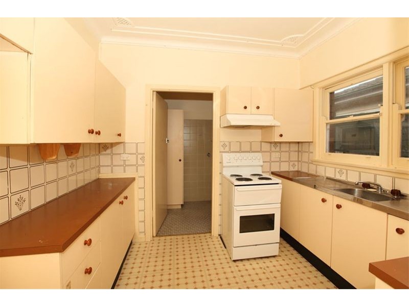 35 Picnic Point Road, Panania NSW 2213