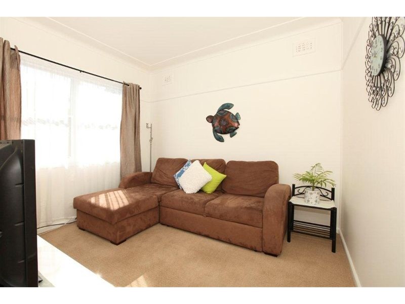 25 Drake Street, Panania NSW 2213