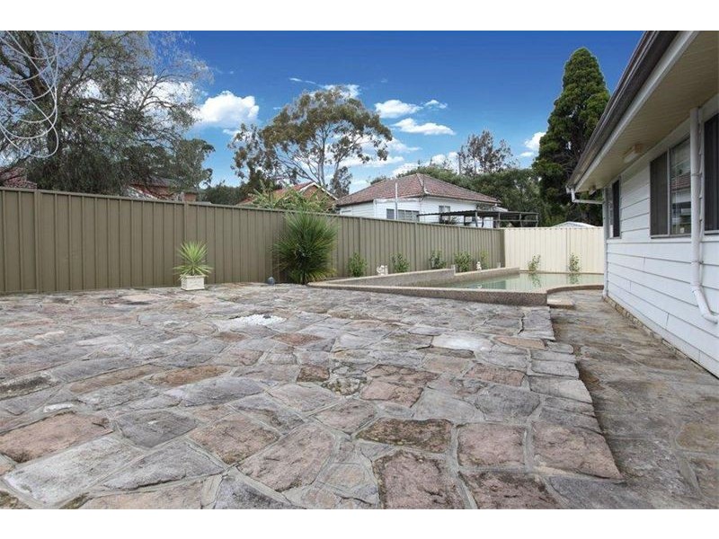 25 Drake Street, Panania NSW 2213