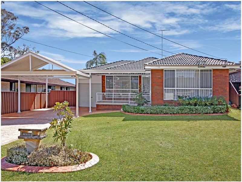 3 Riverside Avenue, Picnic Point NSW 2213