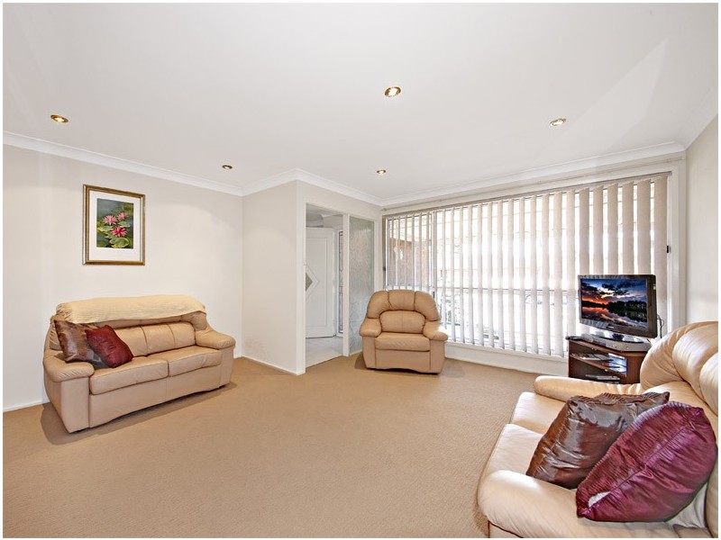 3 Riverside Avenue, Picnic Point NSW 2213