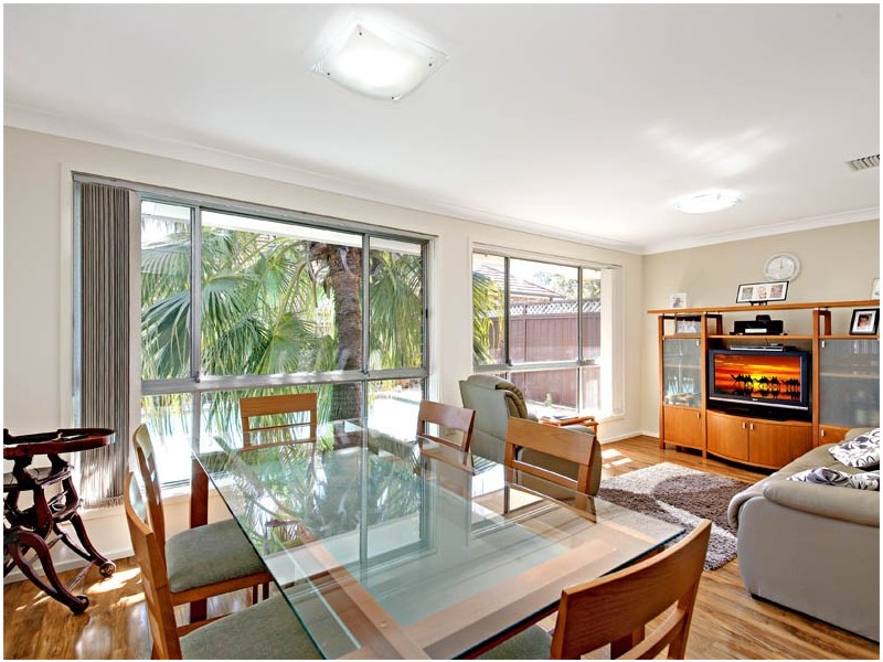 3 Riverside Avenue, Picnic Point NSW 2213