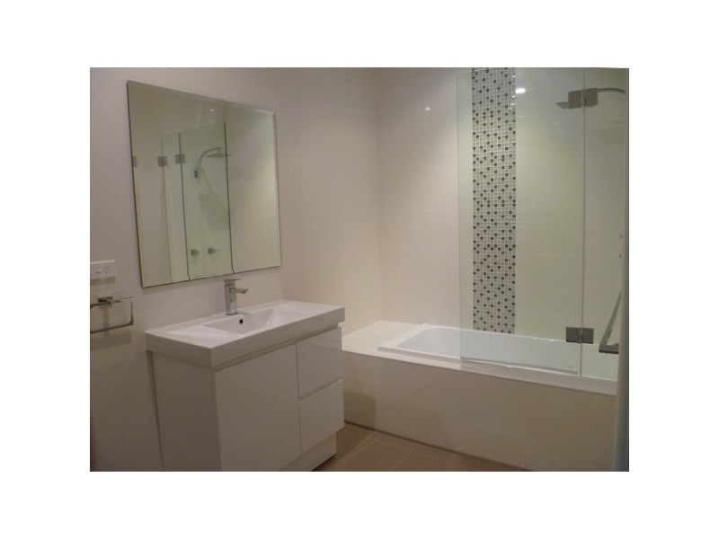 32 Doris Street, Picnic Point NSW 2213