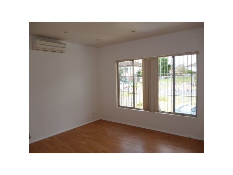 31 Dowding Street, Panania NSW 2213