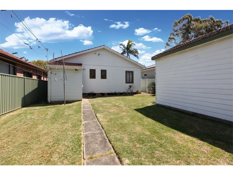 13 Eddie Avenue, Panania NSW 2213