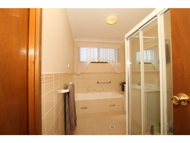 2/5 Haddon Crescent, Revesby NSW 2212