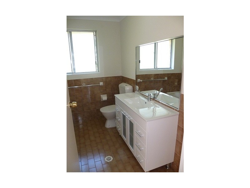 4/42-44 Sir Joseph Banks Street, Bankstown NSW 2200