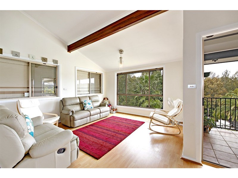 614 Henry Lawson Drive, East Hills NSW 2213