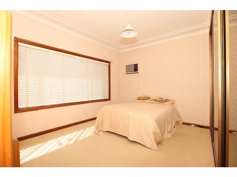 59 Lehn Road, East Hills NSW 2213