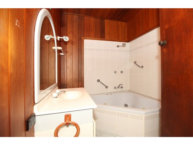 59 Lehn Road, East Hills NSW 2213