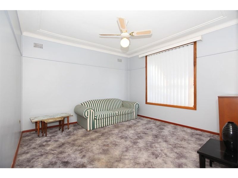 13 Peake Parade, Peakhurst NSW 2210