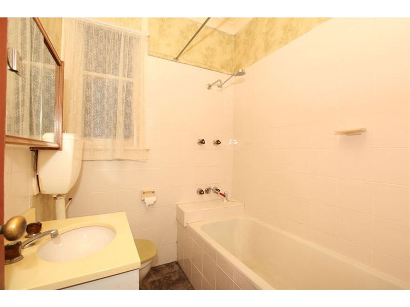 13 Peake Parade, Peakhurst NSW 2210