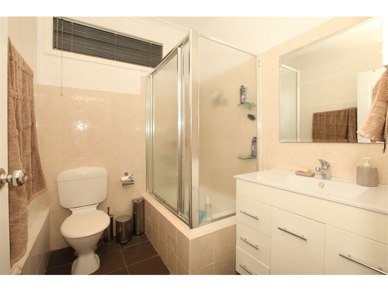 23 Endeavour Road, Georges Hall NSW 2198