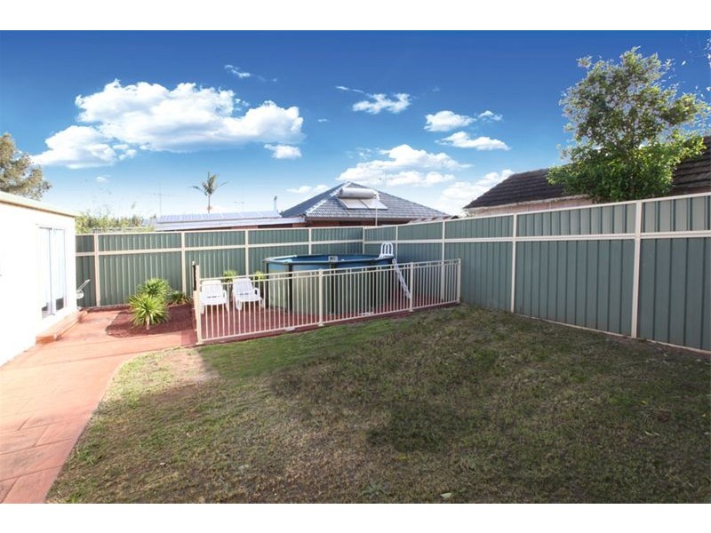 23 Endeavour Road, Georges Hall NSW 2198