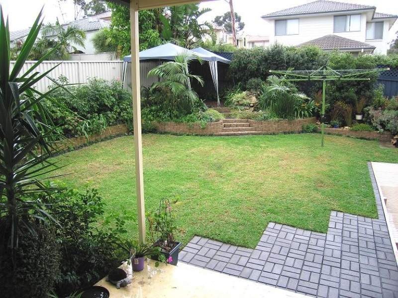 5 Drysdale Avenue, Picnic Point NSW 2213