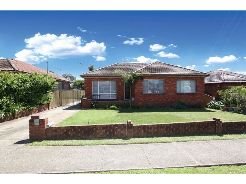 6 Weston Street, Revesby NSW 2212