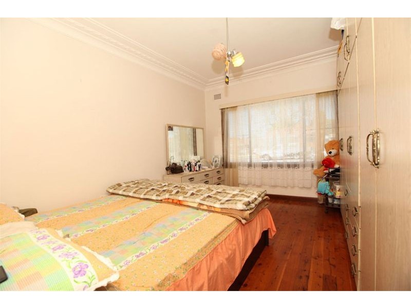 6 Weston Street, Revesby NSW 2212